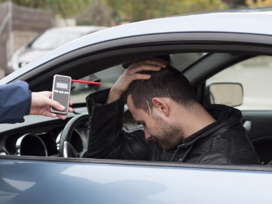 ALCOOL AU VOLANT : SUSPENSION DU PERMIS DE CONDUIRE OU ETHYLOTEST ANTI-DÉMARRAGE